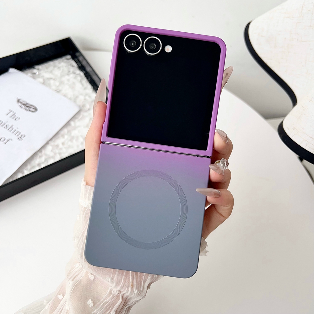 Liquid Silicone Magnetic Phone Case - เคสโทรศัพท์แม่เหล็กไร้สายแบบไล่เฉดสีสำหรับ Samsung Galaxy Z Flip 8